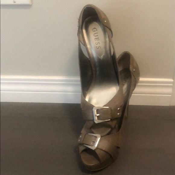 Ladies Guess Dress shoes - Picture 1 of 5
